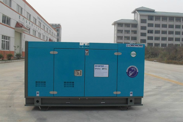 本溪发电机租赁发电机组的换季保养注意事项
