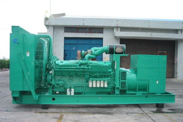 本溪工厂发电机应急发电时如何更准确地检查发电机状态？