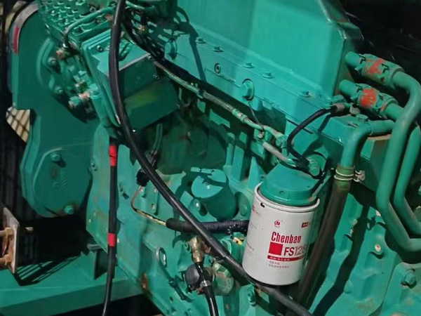 本溪如何确定新的发电机组控制系统是否与原系统兼容？