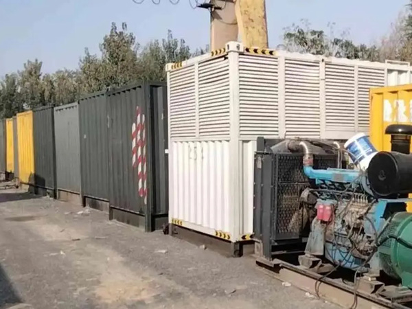 本溪200KW柴油发电机机组每小时油耗是多少？